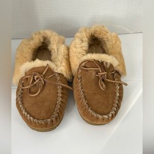 LL Bean Wicked Good Moccasins Women's 8 Wide Brown Tan Slippers